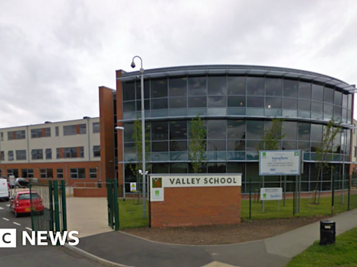 Worksop teacher banned over sexual relationship with pupil