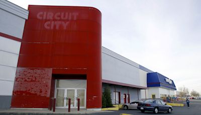 A Calif. man hid for 6 months in a secret room in Circuit City