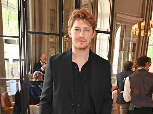 Why Joe Alwyn's new photo has fans making Taylor Swift connections