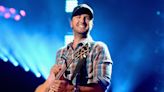 Luke Bryan slips on stage, jokingly threatens to sue fan: 'My lawyer will be calling'