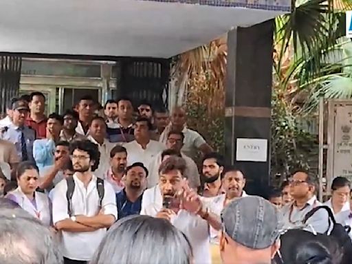 Delhi: Doctors At GTB Hospital Stage Indefinite Strike After Patient Killed Inside Ward