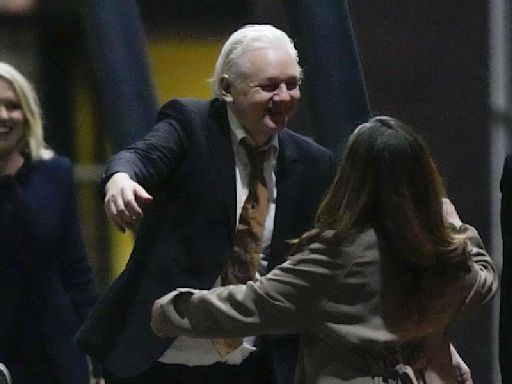 WikiLeaks founder Julian Assange lands in Australia a 'free man' after US legal battle ends