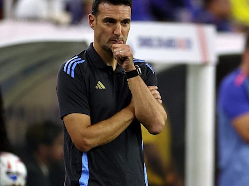 Scaloni, de "yo no lo disfruté" a "mejor que el Dibu sea argentino"