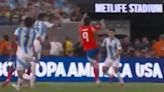 La polémica jugada que indigna a todo Chile en Copa América