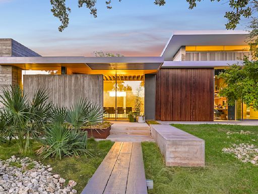 An Award-Winning Contemporary Residence in Austin Lists for $11.8 Million