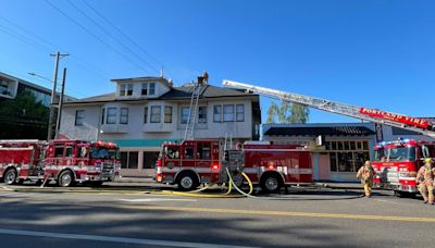 Crews extinguish basement fire on East Burnside