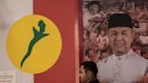 Malaysia's nationalist block closer to forming government