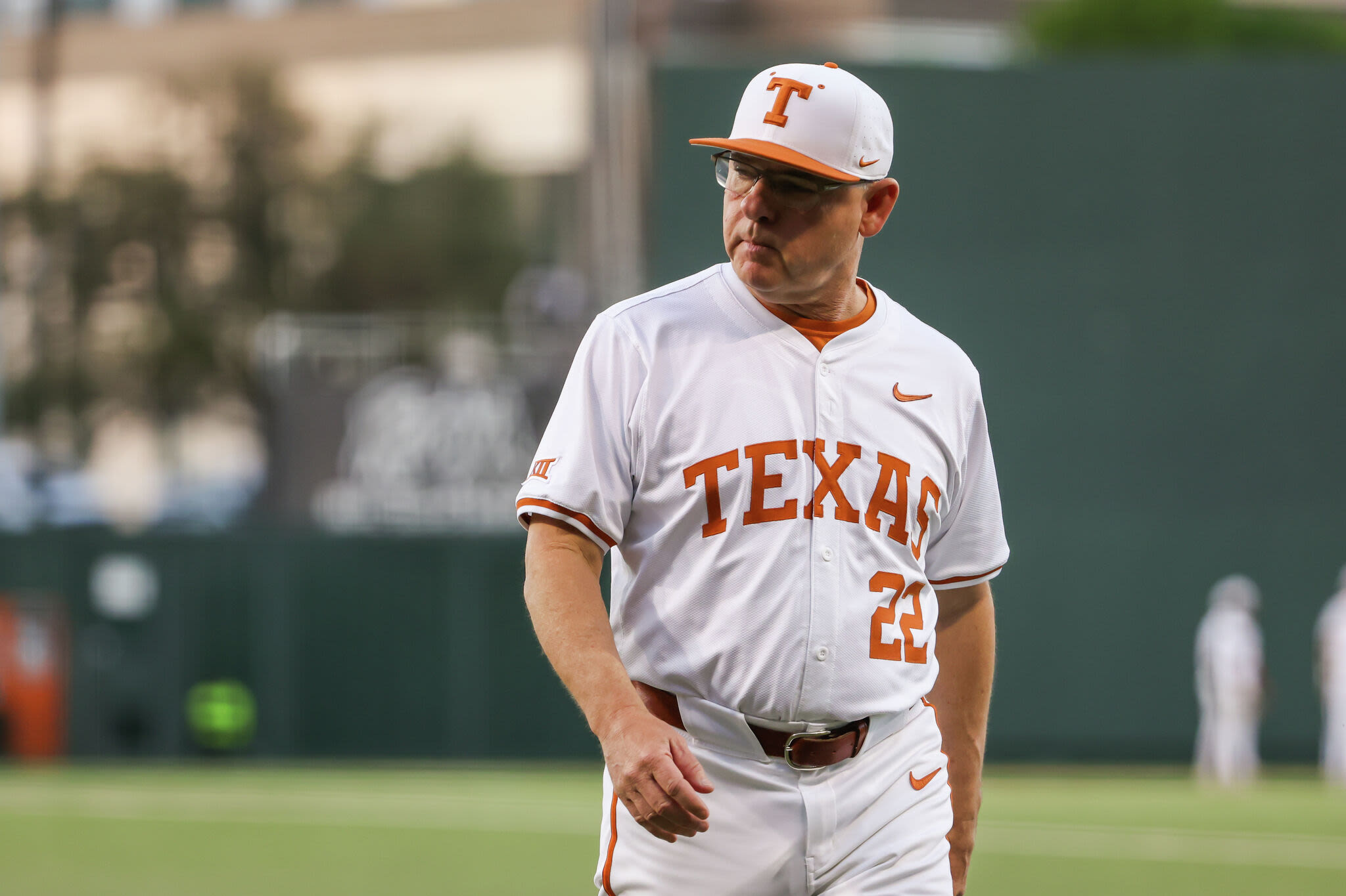 Texas fires baseball coach David Pierce after 8 seasons