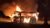 Autobús con peregrinos se incendia entre los límites de Coahuila y Nuevo León