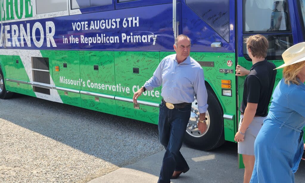 Kehoe campaign for Missouri governor riding on bus owned by lobbyist for Chinese pork producer