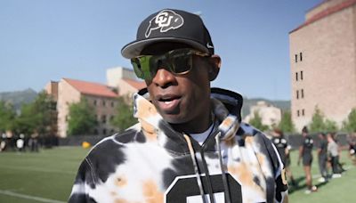 Deion Sanders jokes about kicking players off the team after report