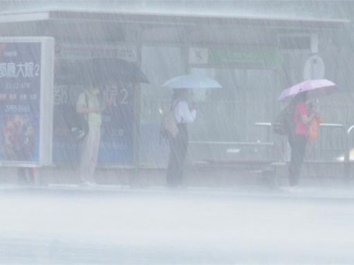 打雷閃電對流開始了！ 17縣市大雨特報「13地大雷雨開炸」