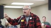 El gobernador de Minesota Tim Walz emerge en la pugna para ser el vicepresidente de Harris