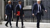 Dois ministros britânicos batem com a porta