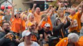 Despite weird game times, these bars will show Tennessee baseball's super regional on TV