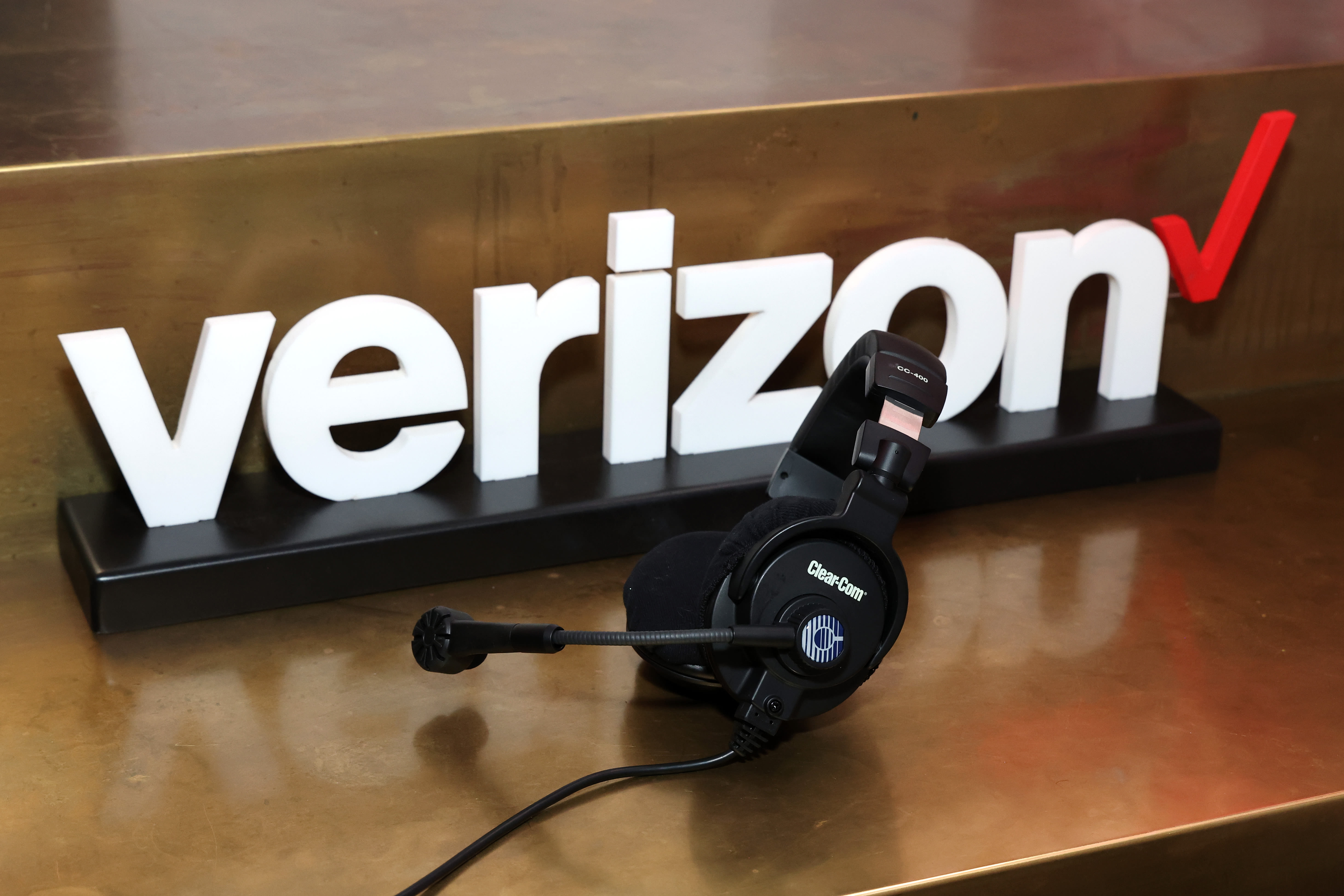 Verizon Hit With $2.6B Anti-Piracy Lawsuit From Major Record Labels