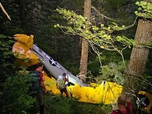 Eatonville pilot hospitalized, passenger dead after airplane crashes heading to Hood River fly-in