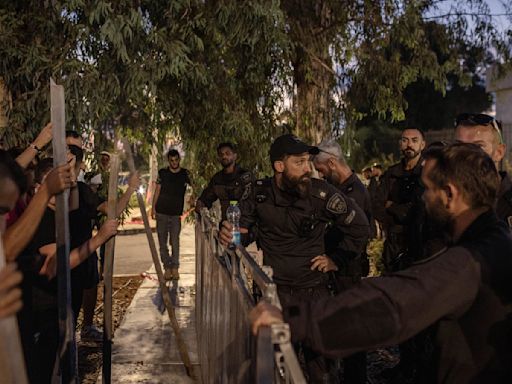 Unrest at Army Bases Highlights a Long Battle for Israel’s Soul