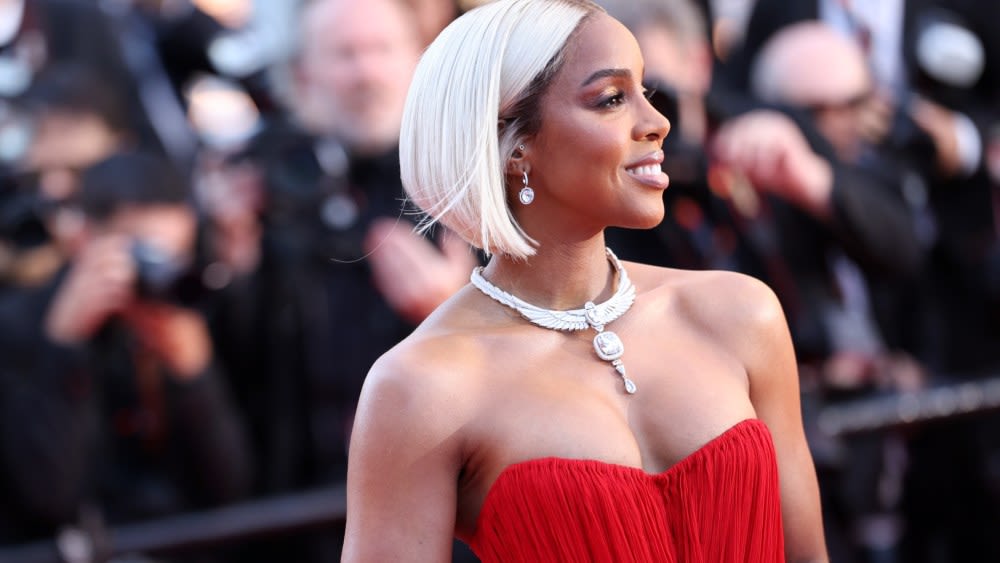 Kelly Rowland Appears to Clash With Cannes Red Carpet Usher After Being Rushed Up the Stairs at ‘Marcello Mio’ Premiere