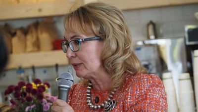 Gabby Giffords stumps for Harris, Democrats in Grand Rapids