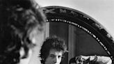 Daniel Kramer, who photographed Bob Dylan going electric, dies at 91 | Texarkana Gazette