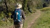 Así es la inesperada manera en la que un peregrino celebra que ha terminado el Camino de Santiago