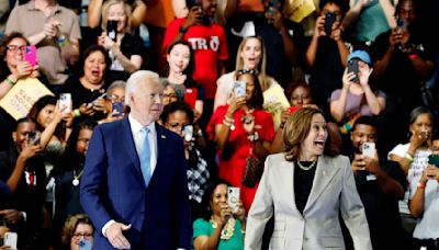 Biden matches Harris' energy at first joint event since he stepped down, swinging at "Donald Dump"