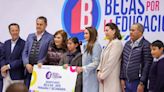 Continúa la entrega de becas educativas en los municipios de Aguascalientes