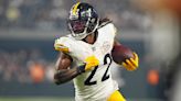 Steelers' Najee Harris Gets Helmet Taken Off During Practice