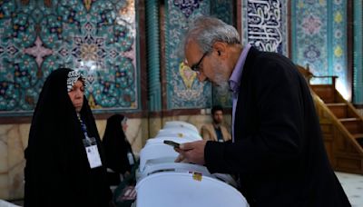 Políticos de línea dura logran mayoría en el Parlamento de Irán tras elecciones