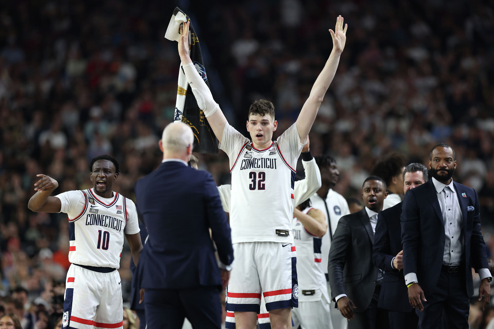 Donovan Clingan, ex-UConn men's basketball players at NBA Summer League: What you need to know