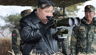 En una clara amenaza a sus enemigos, Kim Jong Un dirigió un simulacro de contraataque nuclear