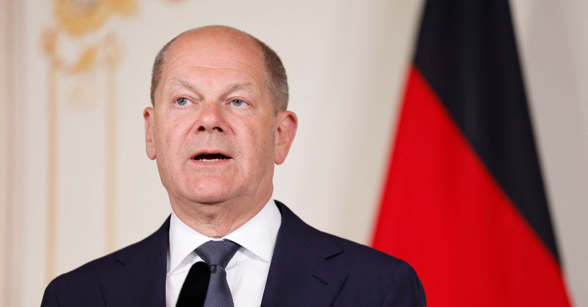 Germany needs strong military recruitment, Scholz says in conscription debate