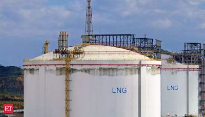 HPCL scouts for LNG deals, hopes to start LNG terminal by December