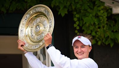 Krejcikova, incrédula ante su hazaña en Wimbledon: "No sé cómo pasó"
