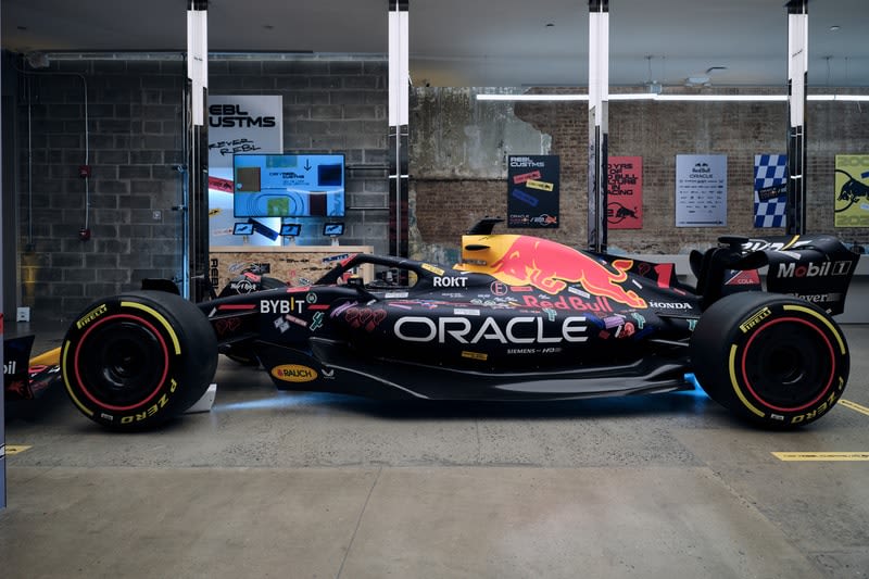 Oracle Red Bull Racing Invites You To Customize the Car Livery For This Year’s Singapore and Austin Grand Prix