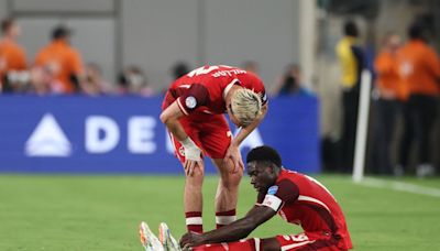 Alphonso Davies forced off injured during Copa América semi