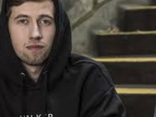 Alan Walker arrives in Mumbai ahead of India tour, ready to perform in 10 cities: video inside | English Movie News - Times of India