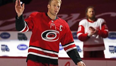 Former NHL all-star Eric Staal inks 1-day deal with Carolina Hurricanes to retire after 18 seasons