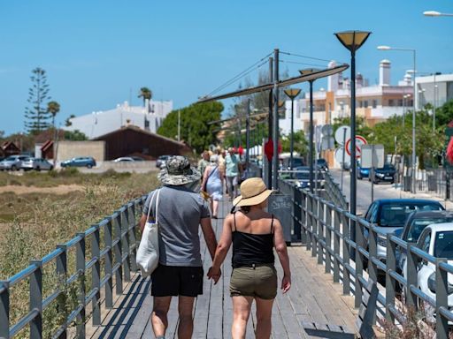 Europe weather maps in Spain and Portugal turn white as 47C warning issued