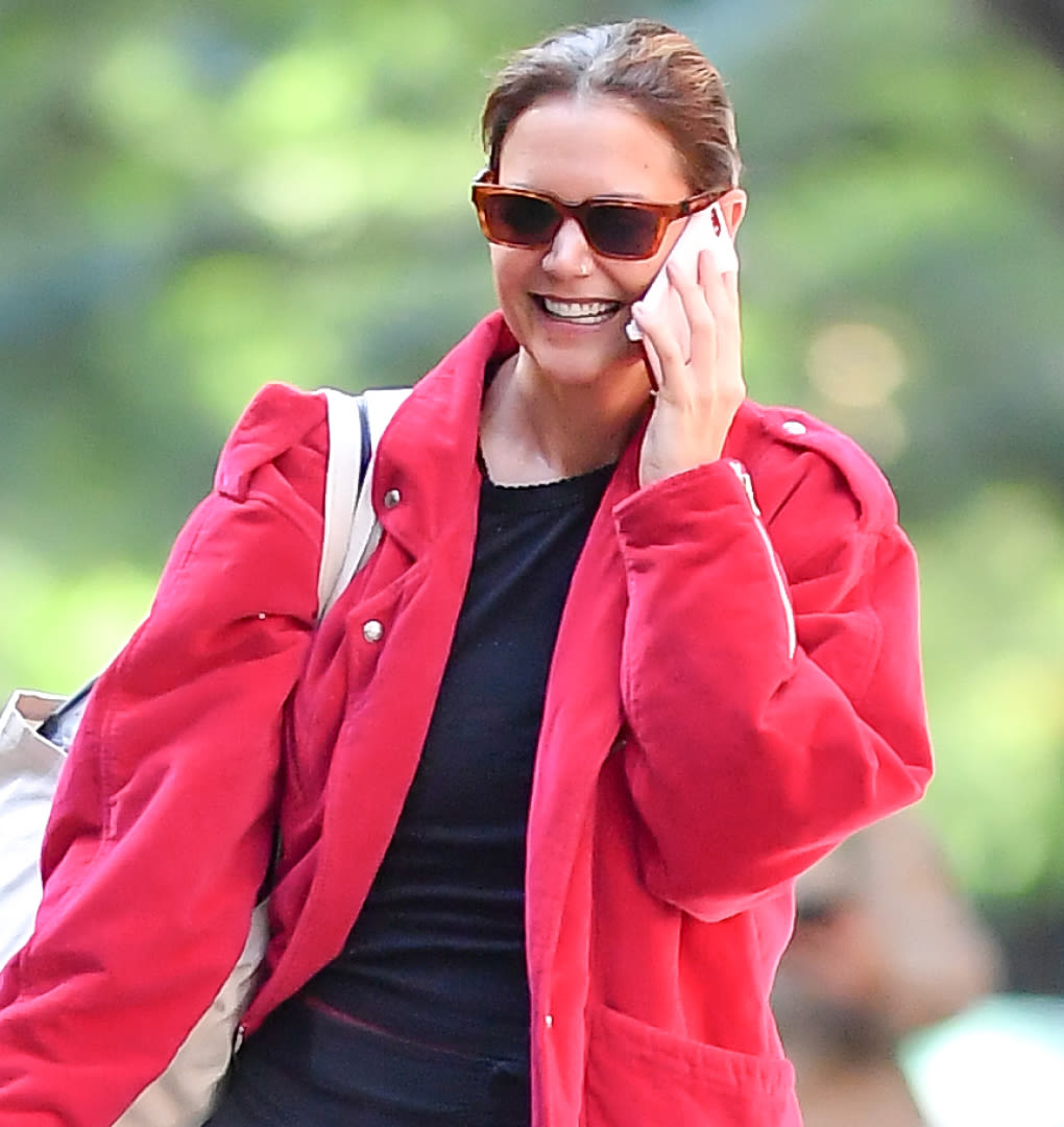 Katie Holmes Gives a Very "Katie" Outfit Formula the Fall Revamp