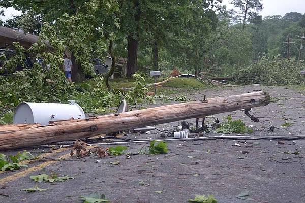 Tornado that ripped through Hot Springs early Wednesday rated EF2 | Arkansas Democrat Gazette