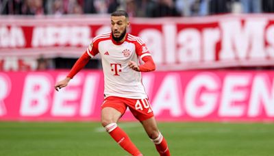 Manchester United complete signing of Bayern Munich defender