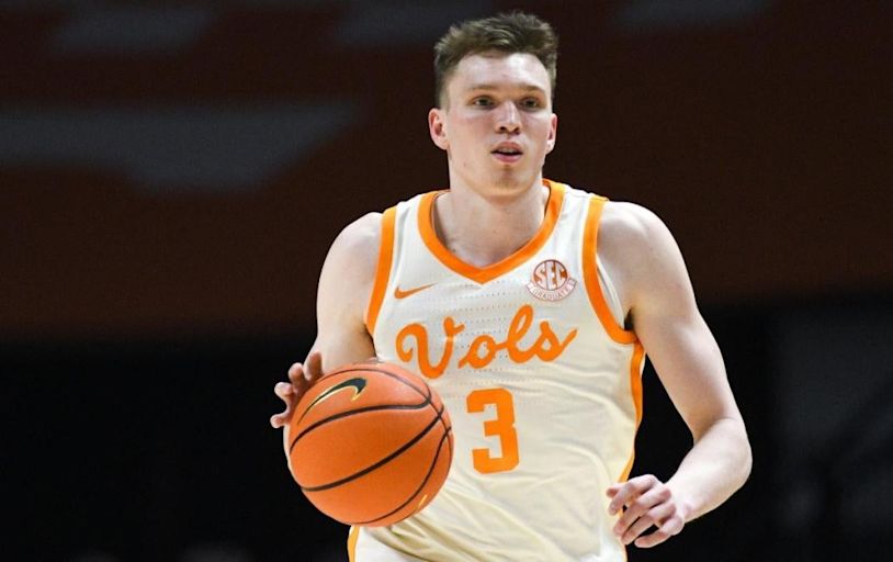 Tennessee vs. Creighton odds, score prediction: 2024 NCAA Tournament picks, Sweet 16 bets by proven model