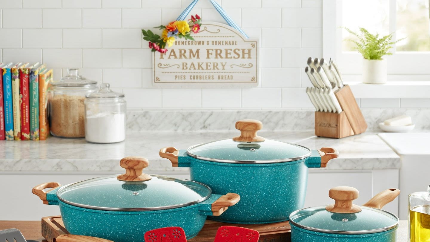 Ree's Bestselling Cookware Is Now Available in a *Gorgeous* New Color