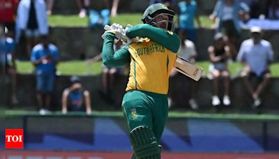 Quinton de Kock leads South Africa to 194/4 against USA in T20 World Cup | Cricket News - Times of India