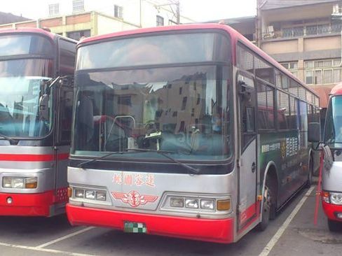 吳伯雄93歲堂哥被判刑2年 買公車詐1244萬補助款慘了