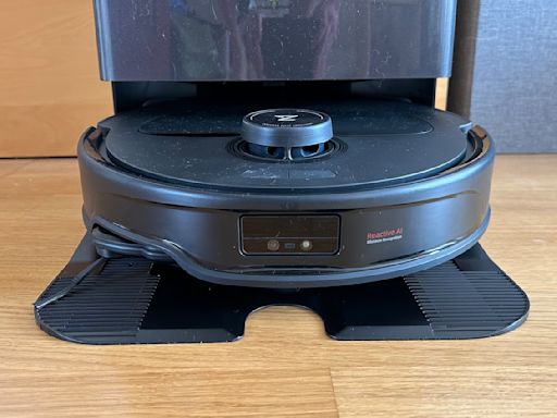 Roborock Qrevo Master review: a premium vac and mop machine