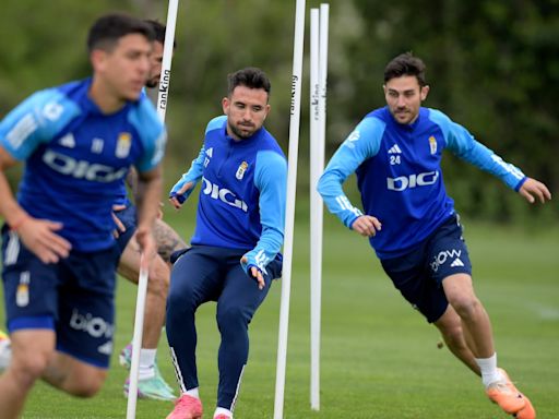 El Oviedo, bajo mínimos en el centro del campo