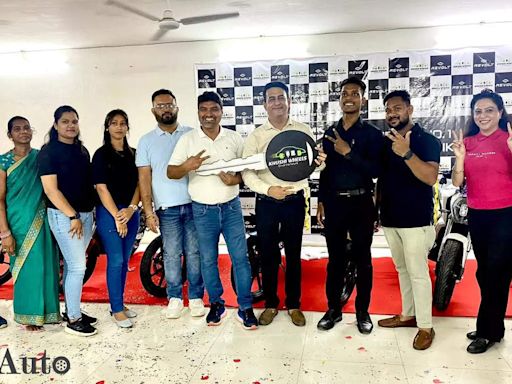 Revolt Motors delivers RV400 bikes to Korba-based Floramax - ET Auto